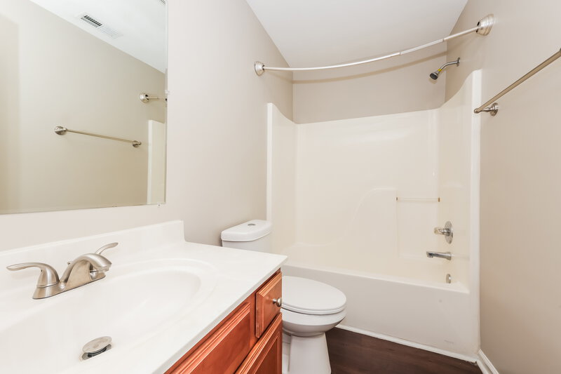 2,005/Mo, 8197 Ramstone Way Antioch, TN 37013 Bathroom View 2