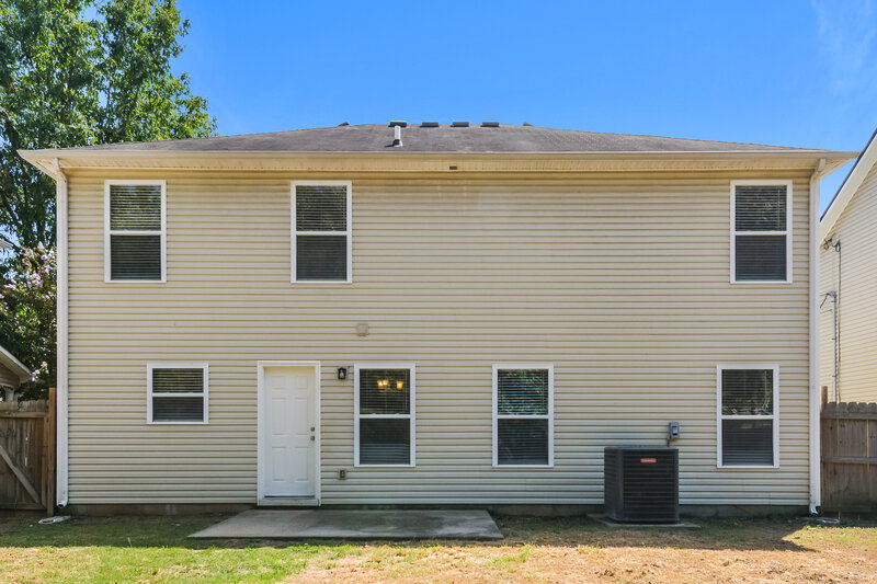 2,230/Mo, 5516 Dory Dr Antioch, TN 37013 Rear View