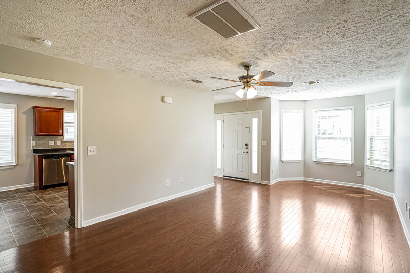 2,185/Mo, 1416 Sprucedale Dr Antioch, TN 37013 Family Room View