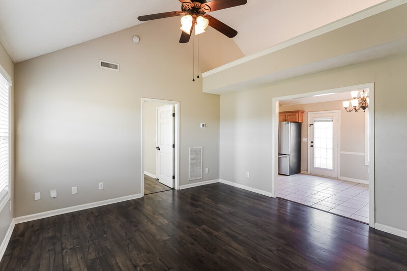 2,100/Mo, 9016 Mutual Dr Smyrna, TN 37167 Living Room View 2