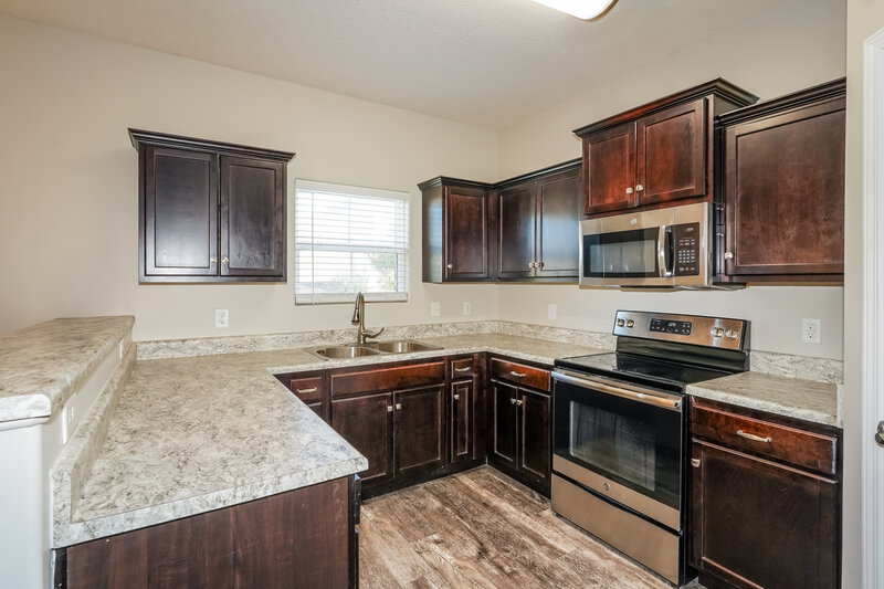 1,970/Mo, 1626 Sunray Dr Murfreesboro, TN 37127 Kitchen View 2