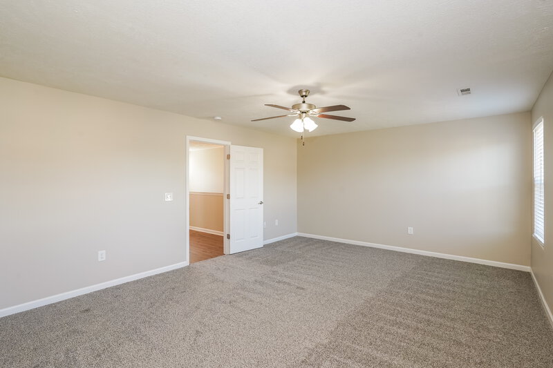 1,970/Mo, 1626 Sunray Dr Murfreesboro, TN 37127 Main Bedroom View 2