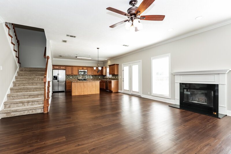 2,210/Mo, 2467 Oak Hill Dr Murfreesboro, TN 37130 Living Room View 2