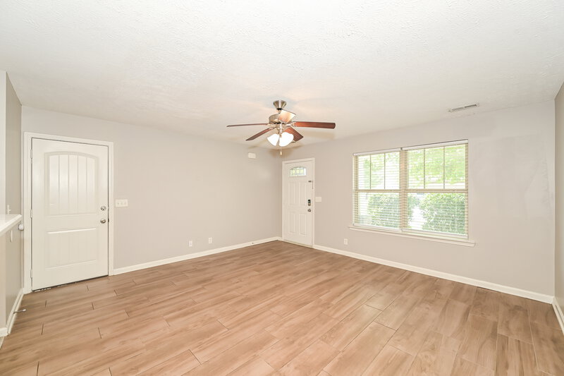2,030/Mo, 1854 Warmingfield Dr Murfreesboro, TN 37127 Living Room View 2