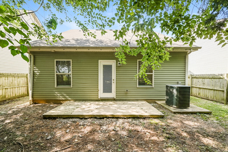 2,030/Mo, 1854 Warmingfield Dr Murfreesboro, TN 37127 Rear View