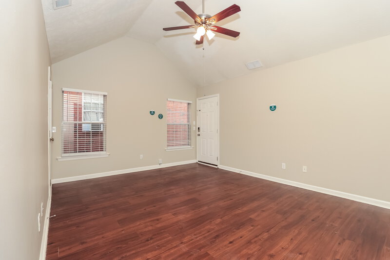 1,730/Mo, 514 Federal Ct Murfreesboro, TN 37129 Living Room View 2