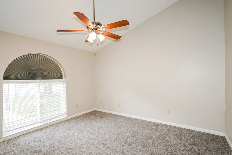 2,195/Mo, 2729 River Bend Dr Nashville, TN 37214 Main Bedroom View