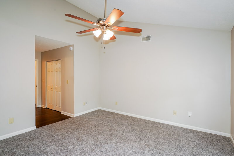2,195/Mo, 2729 River Bend Dr Nashville, TN 37214 Main Bedroom View 2