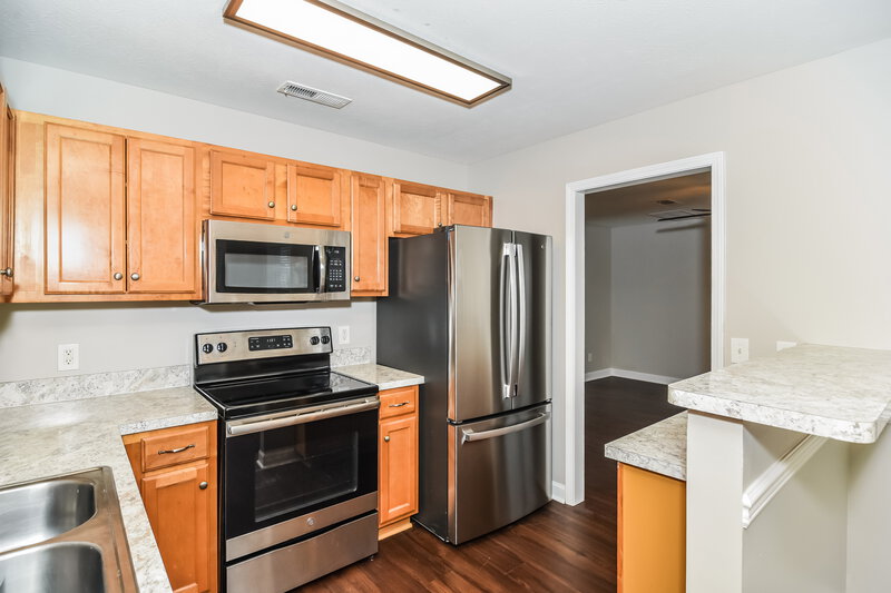 1,895/Mo, 1616 Allston Dr Murfreesboro, TN 37128 Kitchen View 2