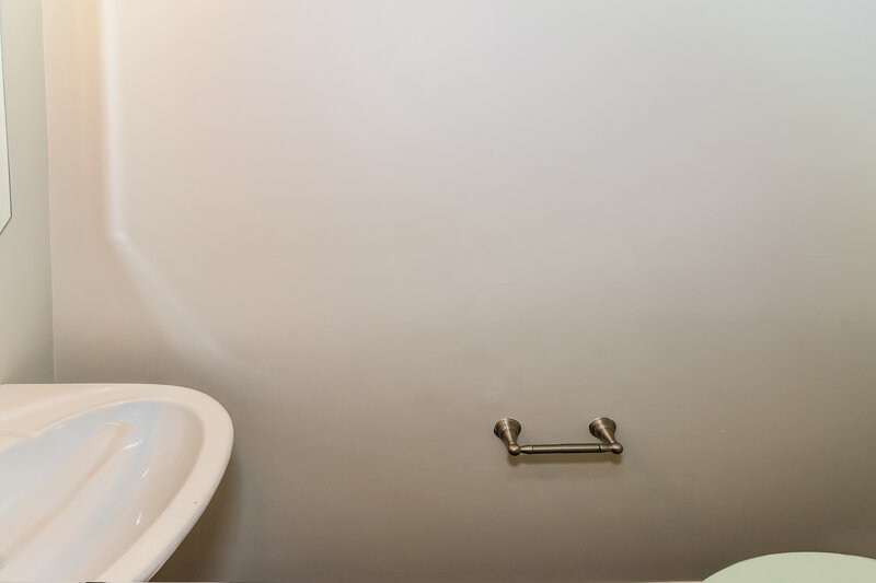 1,895/Mo, 1616 Allston Dr Murfreesboro, TN 37128 Bathroom View