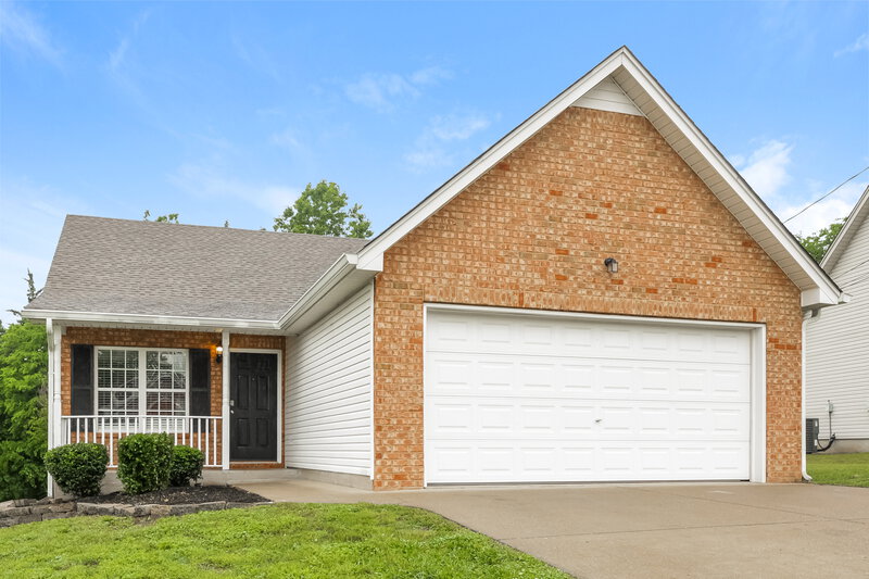 2,900/Mo, 925 Sky Valley Trl Smyrna, TN 37167 Front View