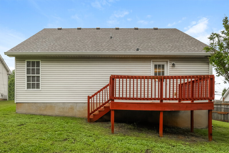 2,900/Mo, 925 Sky Valley Trl Smyrna, TN 37167 Rear View