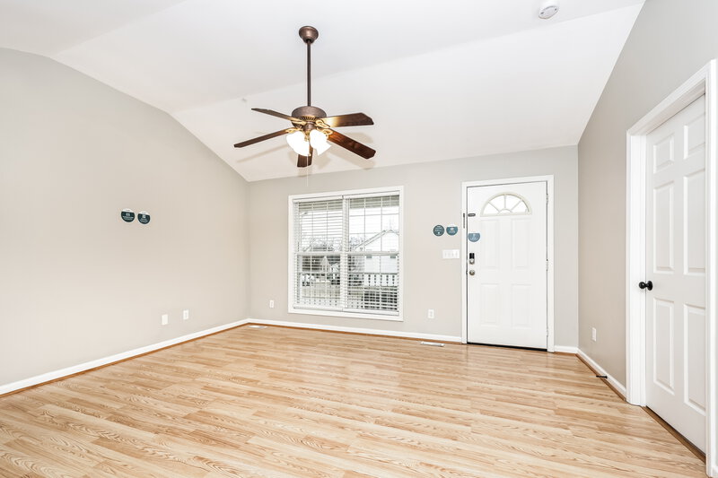 2,290/Mo, 2985 Pipkin Hills Dr Spring Hill, TN 37174 Living Room View