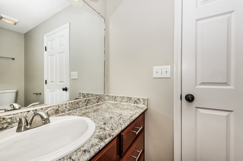 2,290/Mo, 2985 Pipkin Hills Dr Spring Hill, TN 37174 Main Bathroom View 2