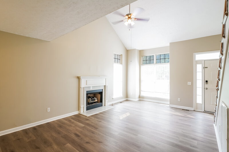 2,210/Mo, 131 E Braxton Ln Hendersonville, TN 37075 Living Room View
