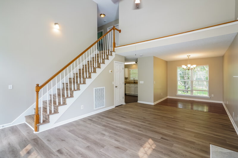 2,210/Mo, 131 E Braxton Ln Hendersonville, TN 37075 Living Room View 2