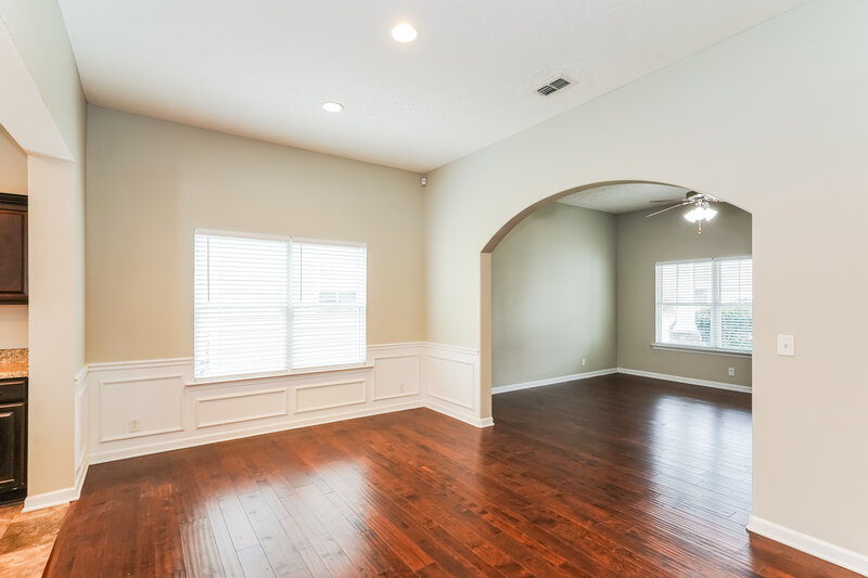 2,360/Mo, 2426 Salem Glen Xing Murfreesboro, TN 37128 Dining Room View