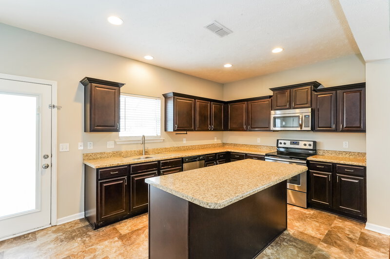 2,360/Mo, 2426 Salem Glen Xing Murfreesboro, TN 37128 Kitchen View