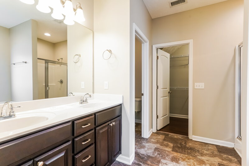 2,360/Mo, 2426 Salem Glen Xing Murfreesboro, TN 37128 Main Bedroom View