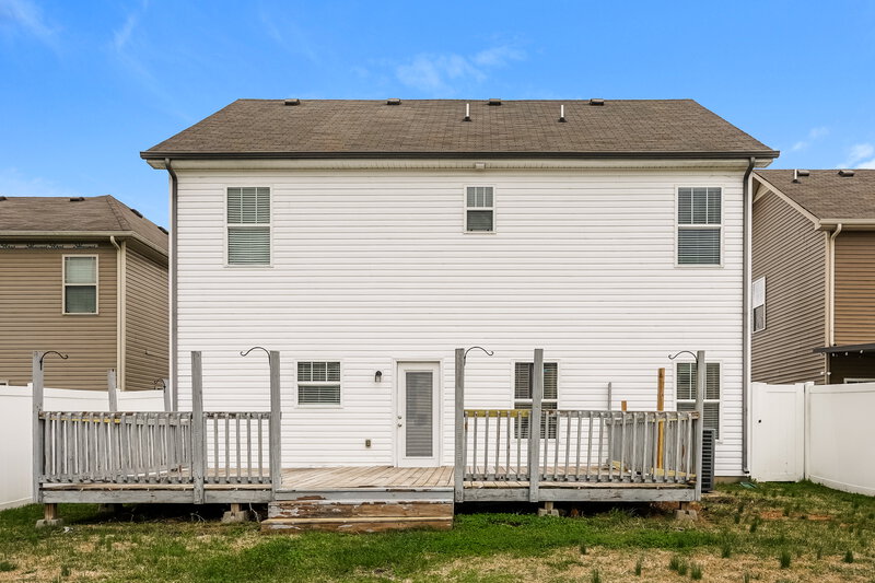 2,360/Mo, 2426 Salem Glen Xing Murfreesboro, TN 37128 Rear View