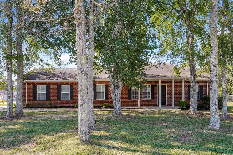 2,400/Mo, 102 Riverwood Dr La Vergne, TN 37086 External View