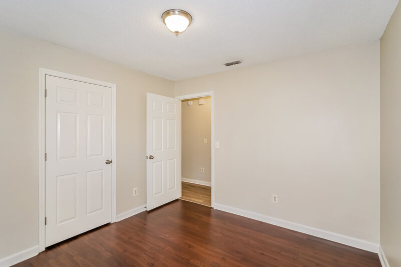 2,400/Mo, 102 Riverwood Dr La Vergne, TN 37086 Bedroom View 4