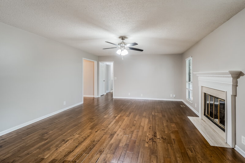 2,520/Mo, 3933 Hillshire Dr Antioch, TN 37013 Living Room View