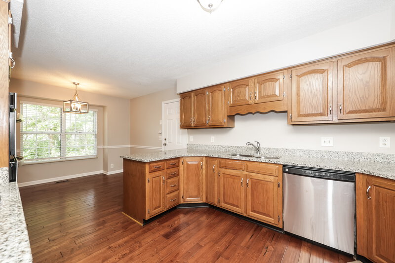 3,220/Mo, 3933 Hillshire Dr Antioch, TN 37013 Kitchen View 2