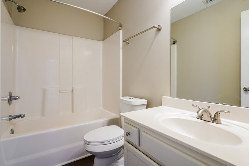 1,650/Mo, 1505 Brookchase Ct Antioch, TN 37013 Bathroom View