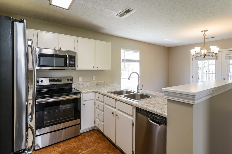 2,265/Mo, 1052 Mulberry Way Nashville, TN 37207 Kitchen View 2