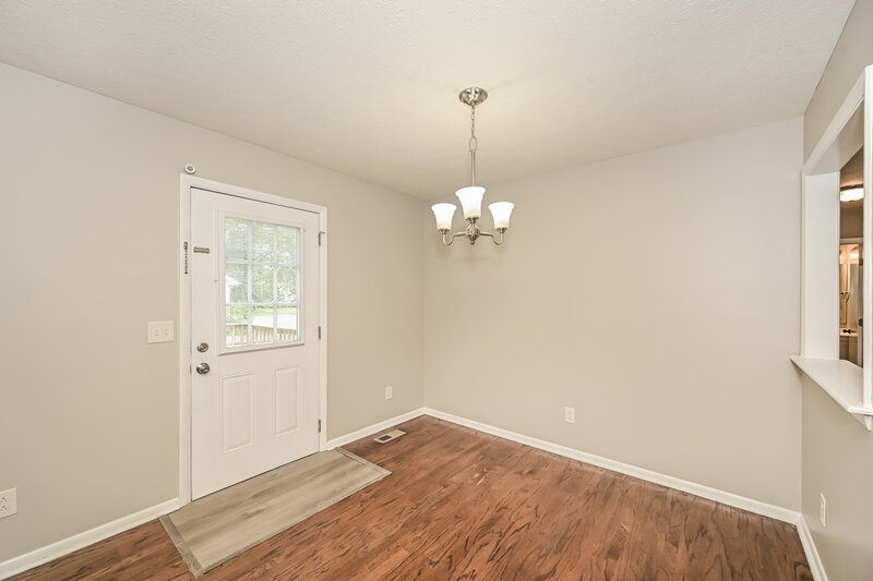 1,965/Mo, 581 Woodcrest Dr La Vergne, TN 37086 Dining Room View