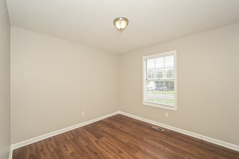 1,965/Mo, 581 Woodcrest Dr La Vergne, TN 37086 Bedroom View 2