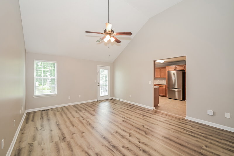 2,065/Mo, 1703 Jimmy Cv La Vergne, TN 37086 Living Room View
