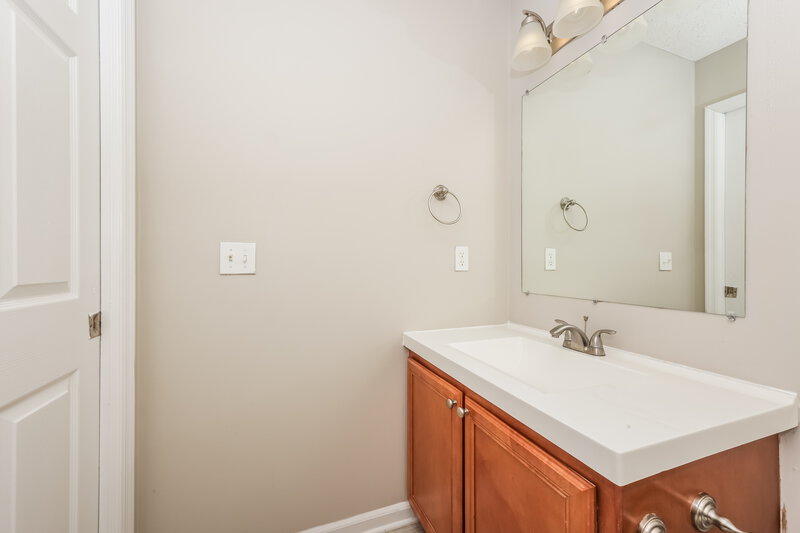 2,040/Mo, 1703 Jimmy Cv La Vergne, TN 37086 Bathroom View
