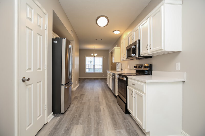 2,900/Mo, 2832 Rader Ridge Ct Antioch, TN 37013 Kitchen View 3