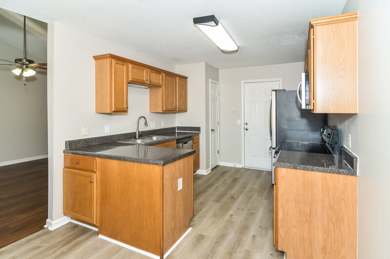 2,055/Mo, 7045 S Hampton Blvd Antioch, TN 37013 Misc View 4