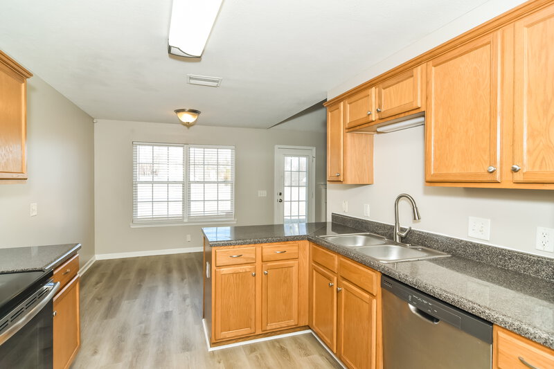 2,055/Mo, 7045 S Hampton Blvd Antioch, TN 37013 Misc View 5