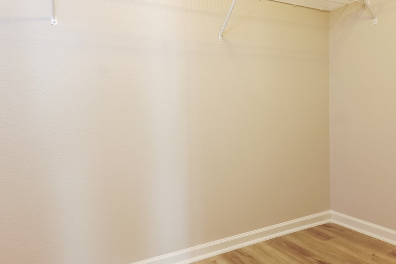 2,045/Mo, 1008 Tom Hailey Blvd La Vergne, TN 37086 Walk In Closet View 2