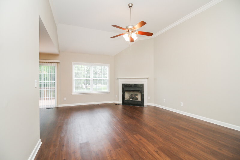 2,025/Mo, 2620 Matchstick Pl Spring HIll, TN 37174 Living Room View