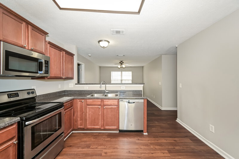 2,025/Mo, 925 Birchmill Pt S Antioch, TN 37013 Kitchen View
