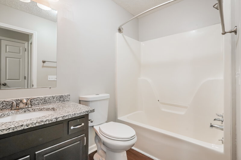 2,475/Mo, 1207 Cedarbend Dr Mount Juliet, TN 37122 Bathroom View