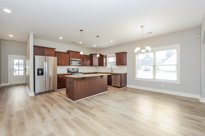 2,350/Mo, 4113 Stark St Murfreesboro, TN 37129 Dining Room View