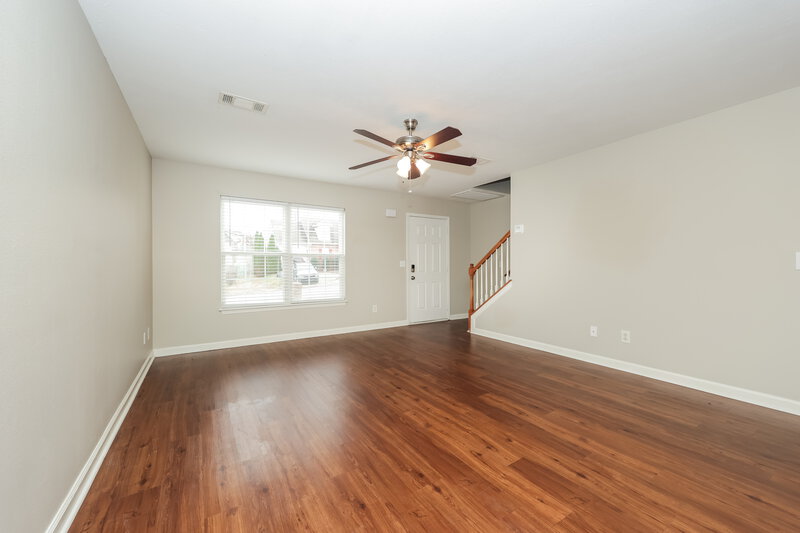 1,860/Mo, 146 Howard Woody Dr La Vergne, TN 37086 Living Room View 2