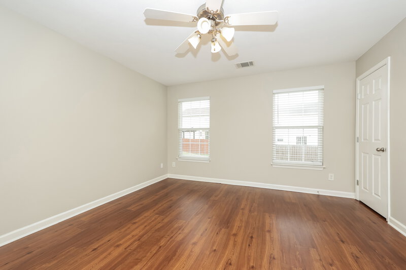 1,860/Mo, 146 Howard Woody Dr La Vergne, TN 37086 Main Bedroom View 3