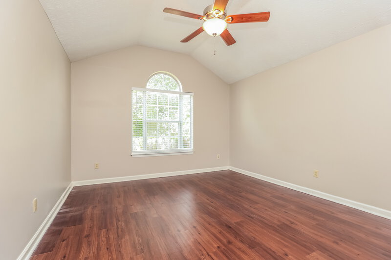 1,940/Mo, 506 Gammon Ln La Vergne, TN 37086 Main Bedroom View