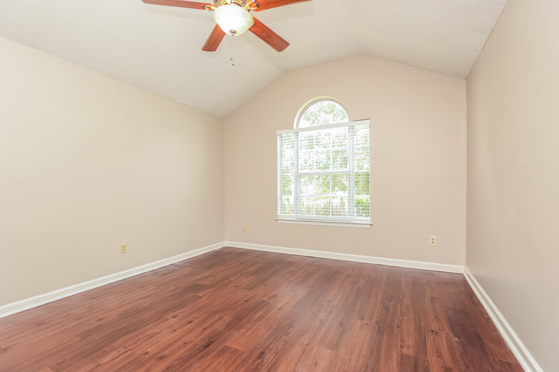 1,940/Mo, 506 Gammon Ln La Vergne, TN 37086 Main Bedroom View 2