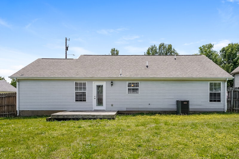 2,010/Mo, 506 Gammon Ln La Vergne, TN 37086 Rear View