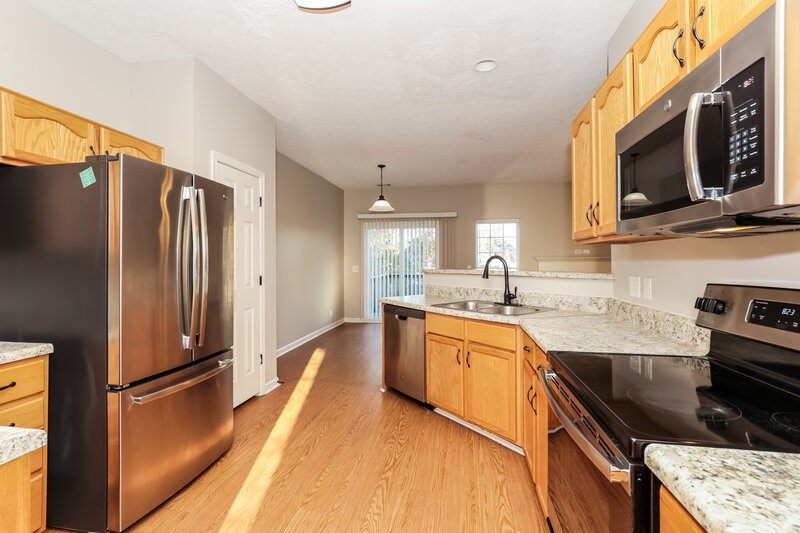 2,240/Mo, 6757 Ascot Dr Antioch, TN 37013 Kitchen View