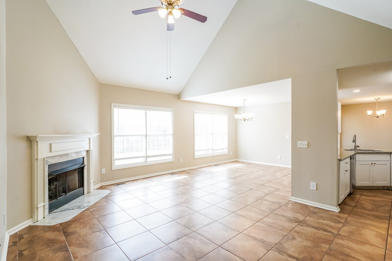 2,380/Mo, 649 Kingsway Dr Old Hickory, TN 37138 Living Room View 2