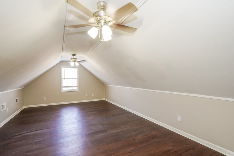 2,380/Mo, 649 Kingsway Dr Old Hickory, TN 37138 Bedroom View 3